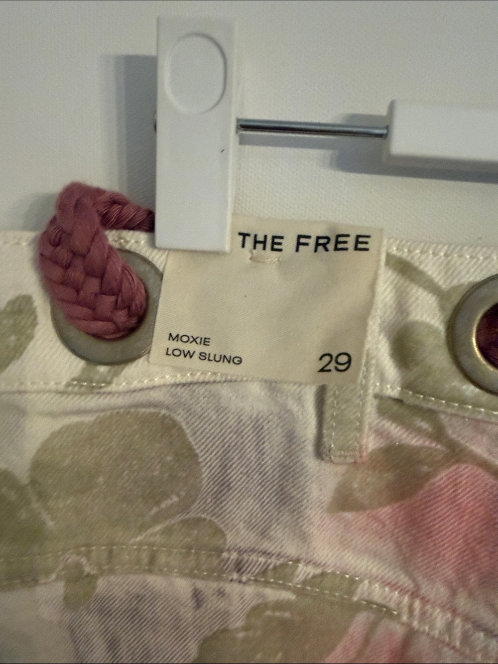 NWT Free People We The Free Moxie Printed Flocked Barrel Jeans ivory floral - 29 - Picture 4 of 10